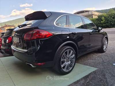 Porsche Cayenne 3.0 V6 tdi tiptronic Tetto PASM Distronic Gancio Traino Elettrico Kamera Post Tagliand Ufficiali Nero usata Nave