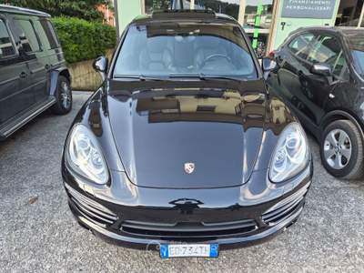 Porsche Cayenne 3.0 V6 tdi tiptronic Tetto PASM Distronic Gancio Traino Elettrico Kamera Post Tagliand Ufficiali Nero usata Nave