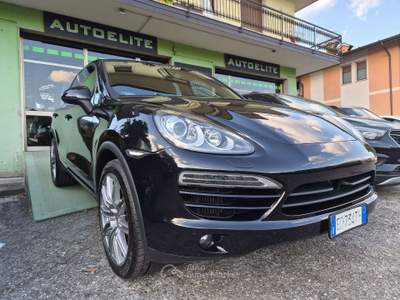 Porsche Cayenne 3.0 V6 tdi tiptronic Tetto PASM Distronic Gancio Traino Elettrico Kamera Post Tagliand Ufficiali Nero usata Nave
