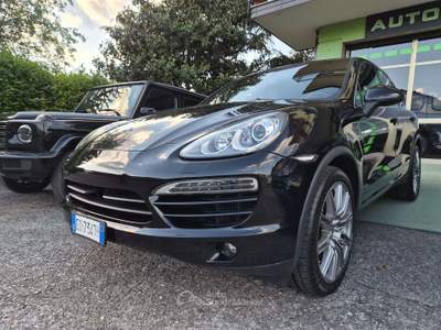 Porsche Cayenne 3.0 V6 tdi tiptronic Tetto PASM Distronic Gancio Traino Elettrico Kamera Post Tagliand Ufficiali Nero usata Nave