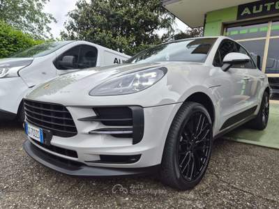 Porsche Macan 2.0 Cruise Scarichi Sportivi Camera Post Cerchi 21' Grigio usata Nave