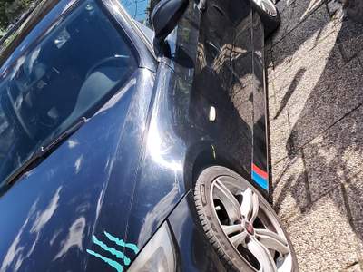 BMW Serie 3 320 vendo bmw 320 Nero usata santa giustina