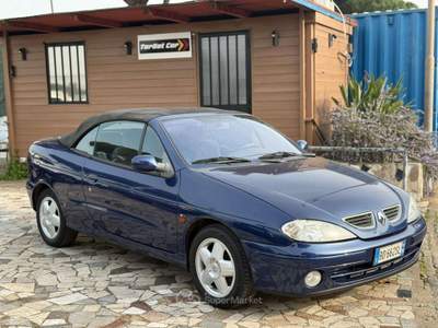 Renault Mégane Cabrio 1.6 16v Blu/Azzurro usata Roma