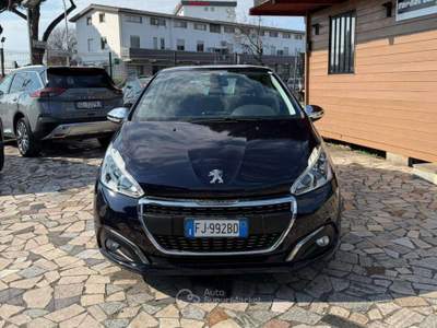 Peugeot 208 5p 1.6 bluehdi Allure 75cv Blu/Azzurro usata Roma