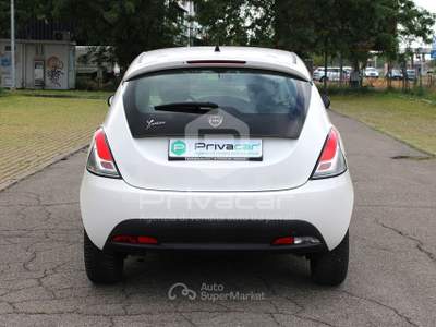 Lancia Ypsilon LANCIA Ypsilon 0.9 TwinAir 85 CV 5 porte S&S DFN Gold Bianco usata Reggio nell'Emilia
