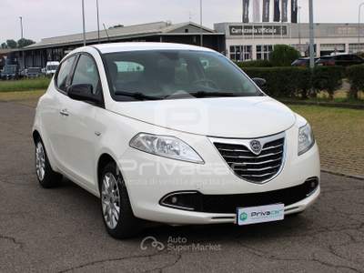 Lancia Ypsilon LANCIA Ypsilon 0.9 TwinAir 85 CV 5 porte S&S DFN Gold Bianco usata Reggio nell'Emilia