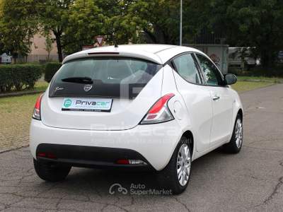 Lancia Ypsilon LANCIA Ypsilon 0.9 TwinAir 85 CV 5 porte S&S DFN Gold Bianco usata Reggio nell'Emilia