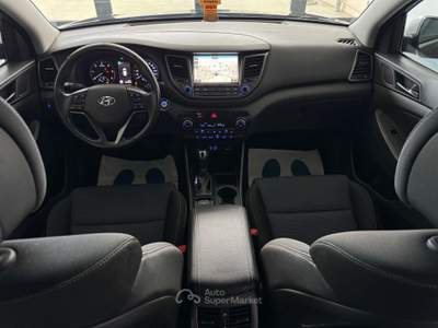 Hyundai Tucson 1.7 CRDi DCT Sound Edition Autom Navi Tetto Full Nero usata Giugliano in Campania