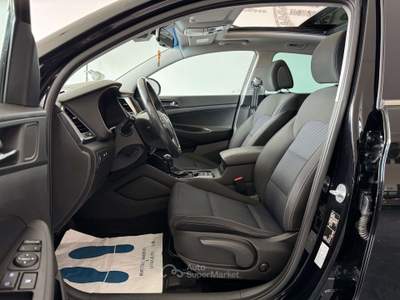 Hyundai Tucson 1.7 CRDi DCT Sound Edition Autom Navi Tetto Full Nero usata Giugliano in Campania