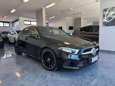 Mercedes-Benz Classe A d Sedan Sport Plus Carplay Cockpit 18 Amg Full Nero usata Giugliano in Campania