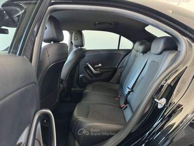 Mercedes-Benz Classe A d Sedan Sport Plus Carplay Cockpit 18 Amg Full Nero usata Giugliano in Campania