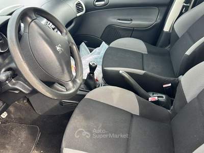 Fiat Punto Evo l'auto consuma olio Nero usata Valmontone