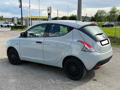 Lancia Ypsilon ok neopatentati Grigio usata SAN MINIATO