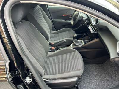Peugeot 208 Stop&Start 5 porte Active Nero usata Genova