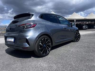 Renault Clio Full Hybrid E-Tech 145 CV 5 porte Esprit Alpine Grigio usata QUARTO