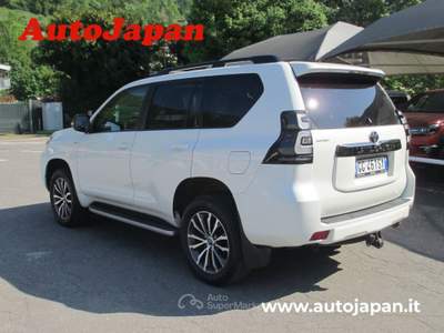 Toyota Land Cruiser 2.8 d-4d Executive auto Rosso usata Pisogne
