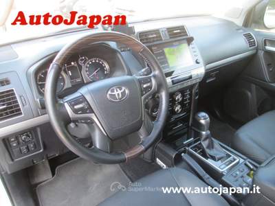 Toyota Land Cruiser 2.8 d-4d Executive auto Rosso usata Pisogne