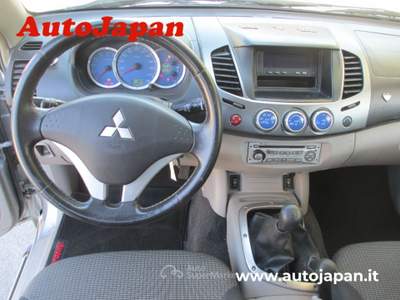 Mitsubishi L200 DOPPIA CABINA Argento usata Pisogne