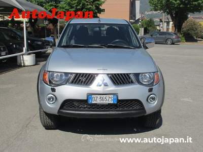 Mitsubishi L200 DOPPIA CABINA Argento usata Pisogne