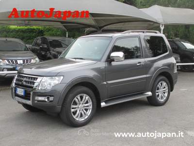 Mitsubishi Pajero 3.2 DI-D 190 CV INSTYLE AUTOMATICO Rosso usata Pisogne