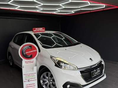 Peugeot 208 1.6 BlueHDi 75 CV Allure 2017 Bianco usata Teverola