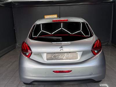 Peugeot 208 BlueHDi 102 CV ALLURE PACK 09/2019 Grigio usata Teverola