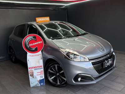 Peugeot 208 BlueHDi 102 CV ALLURE PACK 09/2019 Grigio usata Teverola