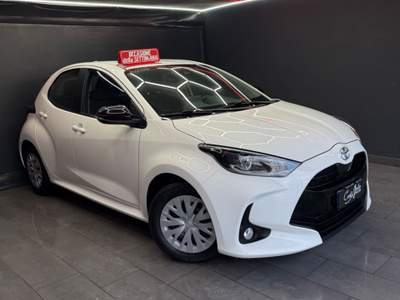 Toyota Yaris Benzina Trend 2023 NUOVA Bianco usata Teverola