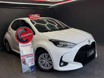 Toyota Yaris Benzina Trend 2023 NUOVA Bianco usata Teverola
