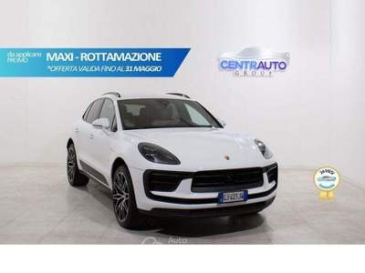 Porsche Macan 2.0 265cv pdk Bianco usata Galatina