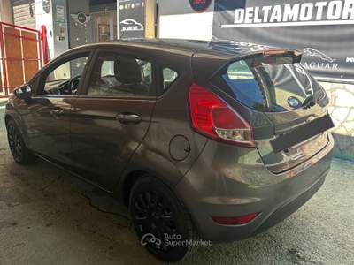 Ford Fiesta 5 porte Titanium /FINANZIAMENTI Grigio usata Benevento