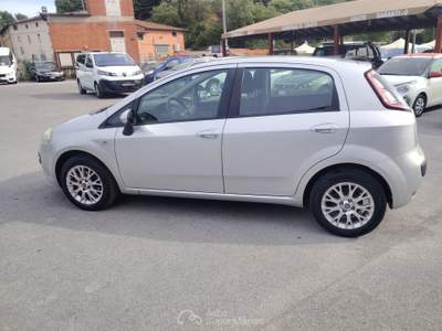 Fiat Punto Evo 5 porte S&S Dynamic -NEOPATENTATI Grigio usata Massarosa