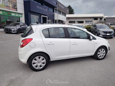Opel Corsa 5 porte GPL-TECH Ecotec Bianco usata Massarosa
