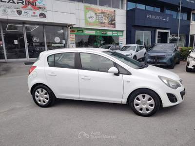Opel Corsa 5 porte GPL-TECH Ecotec Bianco usata Massarosa