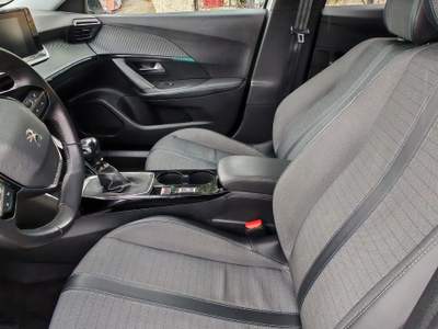 Peugeot 2008 🚗 Peugeot 2008 1.2 PureTech 100 CV Manuale Bianco usata Giuliano di Roma