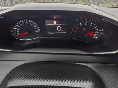 Peugeot 2008 🚗 Peugeot 2008 1.2 PureTech 100 CV Manuale Bianco usata Giuliano di Roma