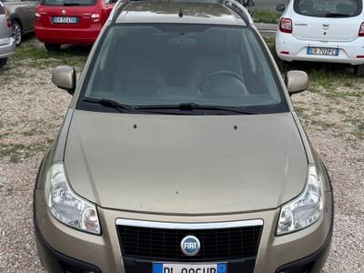 Fiat Sedici 4x4 Emotion GPL Oro usata Rimini