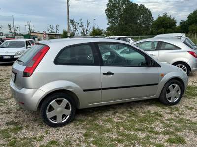Ford Fiesta 3p. Ghia Neopatentati Grigio usata Rimini