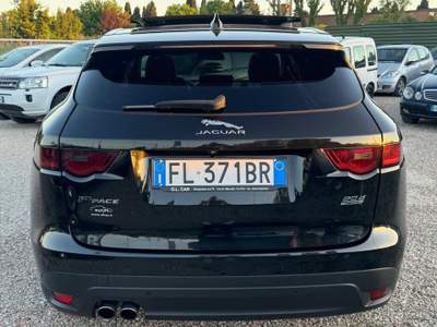 Jaguar F-Pace AWD aut. R-Sport Nero usata Rimini