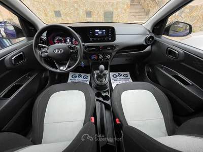 Hyundai i10 Advanced Blu/Azzurro usata Napoli