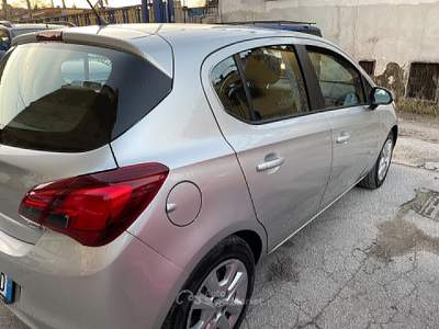 Opel Corsa F.AP. 5 porte Edition Argento usata Napoli