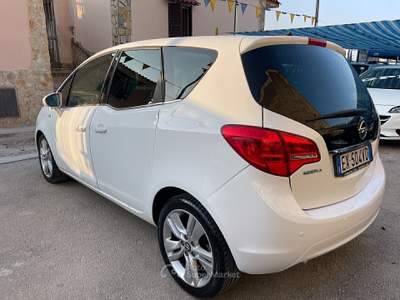 Opel Meriva GPL Tech Cosmo Bianco usata Napoli