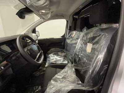 Peugeot Expert PEUGE EXPERT STD 1.5 DIESEL 120CV S&S Expert std 1.5 diesel 120cv S&S Bianco usata Roma