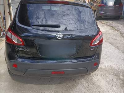 Nissan Qashqai Nissan Qashqai 1.5 dci 76 kW Nero usata Foggia