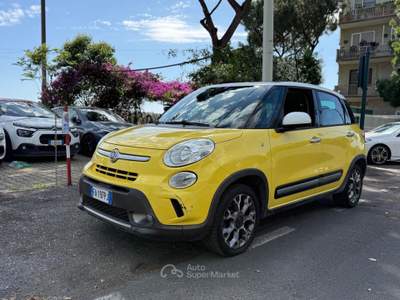 Fiat 500L 84CV Trekking Tetto Navi camera Giallo usata Roma