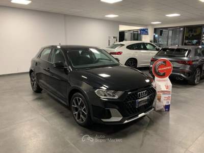 Audi A1 Citycarver 30 TFSI S tronic Admired Automatico Nero usata Qualiano