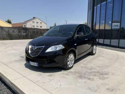 Lancia Ypsilon 1.2 69 CV 5 porte Platinum Nero usata Pieve di Cento