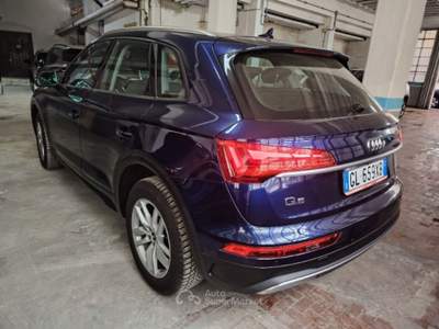 Audi Q5 45 TFSI MHEV quattro S tronic Business Blu/Azzurro usata Brusnengo