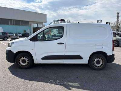 Peugeot Partner 1.5 BLUEHDI 130CV PREMIUM L1 - FX413DV Bianco usata Basiliano