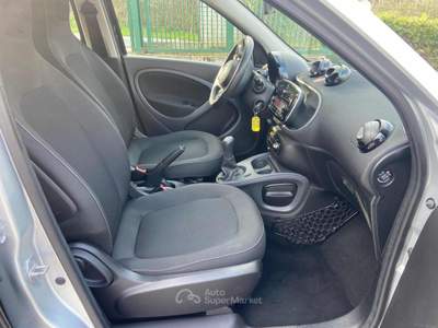 Smart ForFour 70 1.0 Passion Nero usata Teano